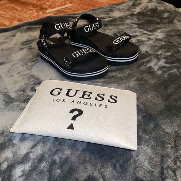 COPY - Guess strapped sandals with the purse - Picture 3 of 7